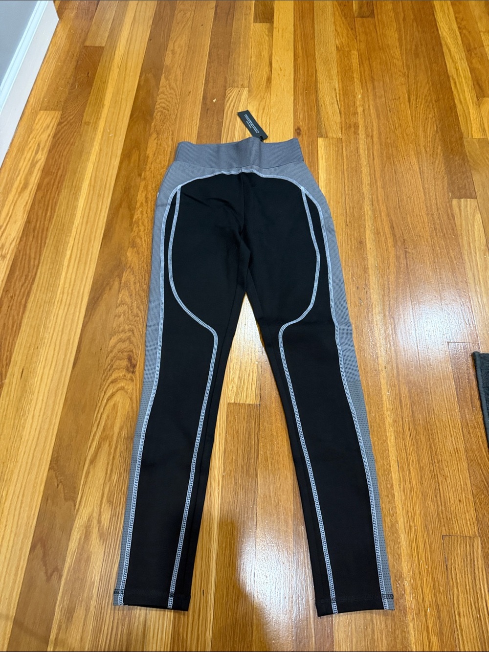 NWT maniere de voir leggings